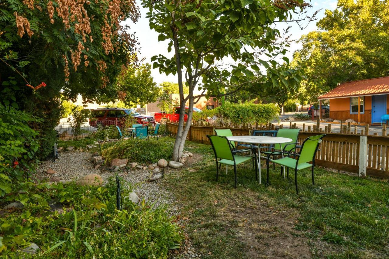 Lodge 5 - Downtown Location. Studio With Shared Hot Tub. Minutes To Arches N.P. Моаб Екстер'єр фото